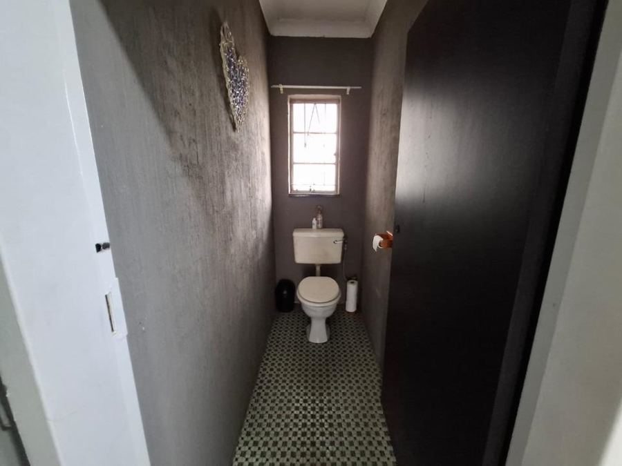 6 Bedroom Property for Sale in Brakpan Central Gauteng