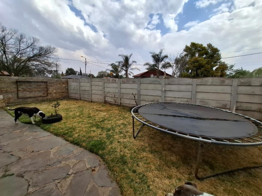 6 Bedroom Property for Sale in Brakpan Central Gauteng