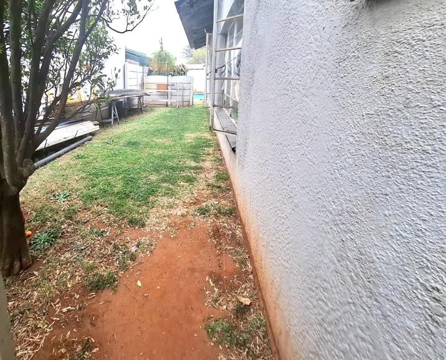 6 Bedroom Property for Sale in Brakpan Central Gauteng