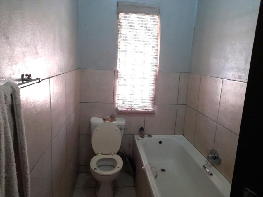 3 Bedroom Property for Sale in Glenvarloch Gauteng