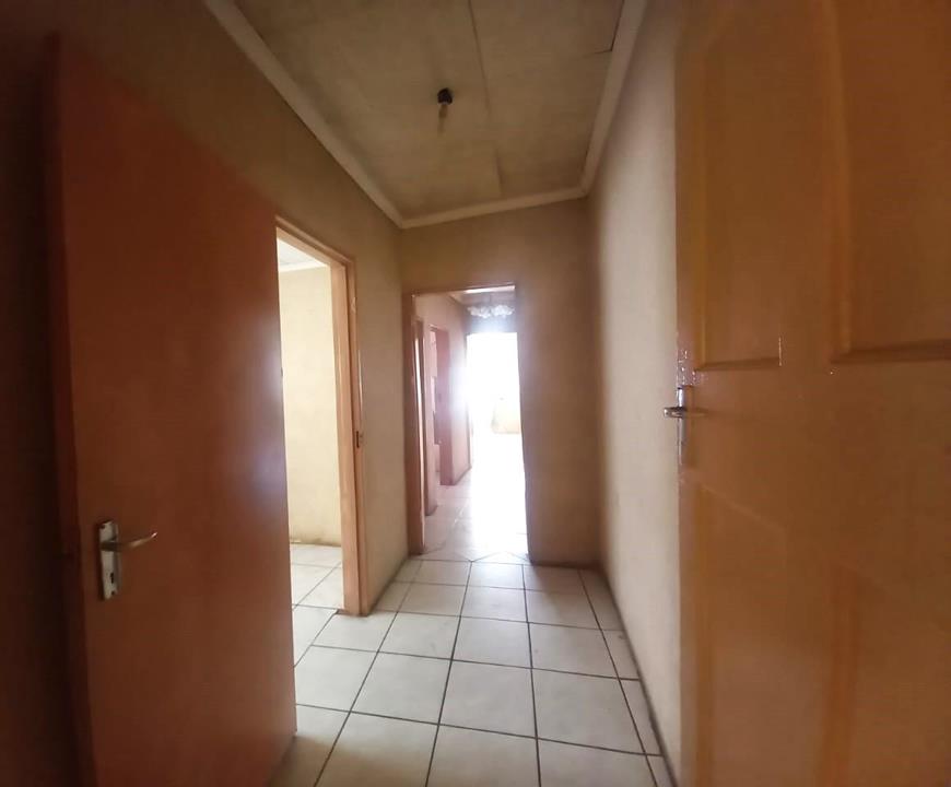 3 Bedroom Property for Sale in Duduza Gauteng