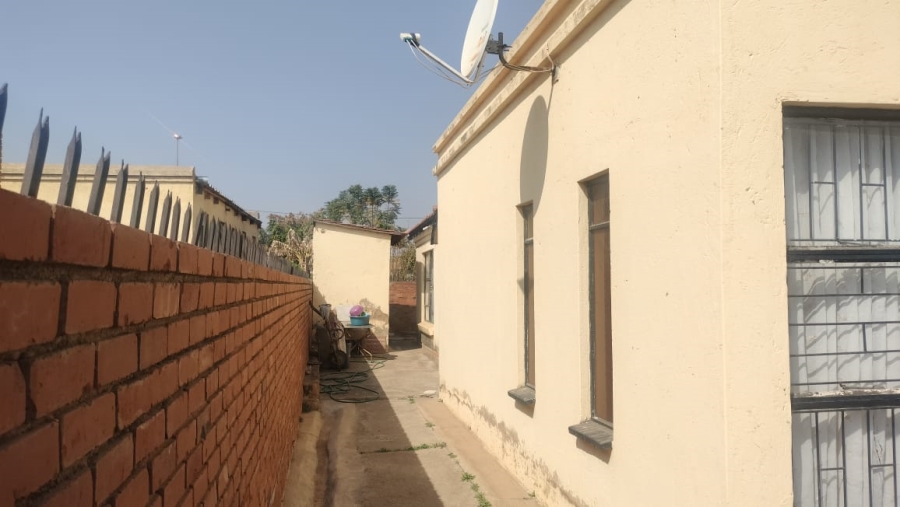 3 Bedroom Property for Sale in Soshanguve KK Gauteng