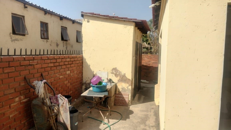 3 Bedroom Property for Sale in Soshanguve KK Gauteng