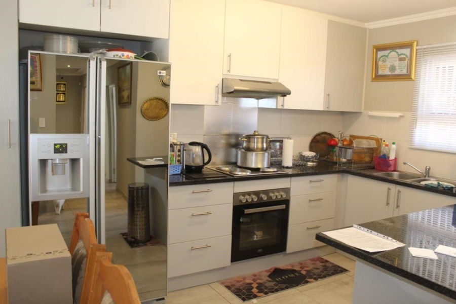 3 Bedroom Property for Sale in Elandsfontein Gauteng