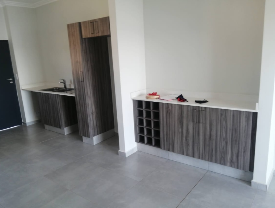 To Let 2 Bedroom Property for Rent in Kyalami Ah Gauteng