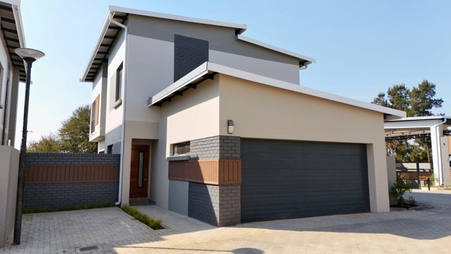 3 Bedroom Property for Sale in Beverley Gauteng