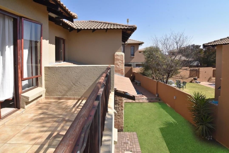 To Let 4 Bedroom Property for Rent in Noordwyk Gauteng