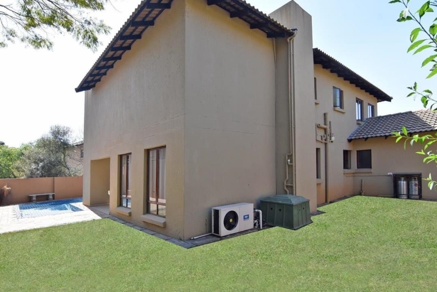 To Let 4 Bedroom Property for Rent in Noordwyk Gauteng