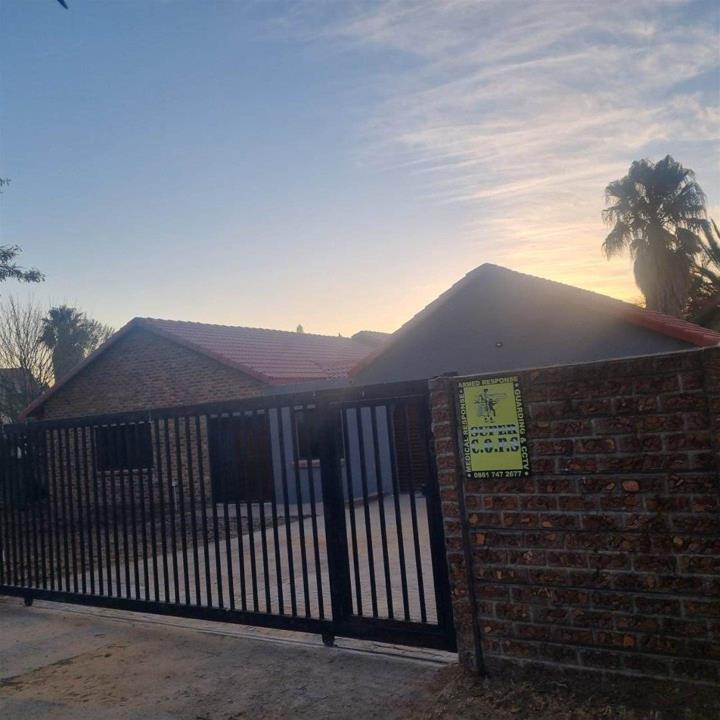 To Let 3 Bedroom Property for Rent in Norkem Park Gauteng