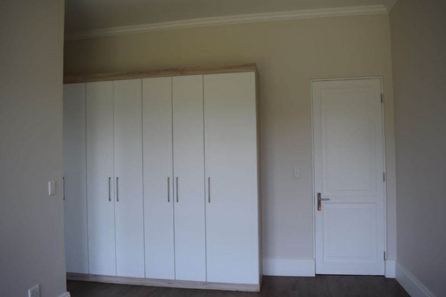 To Let 5 Bedroom Property for Rent in Waterfall Gauteng