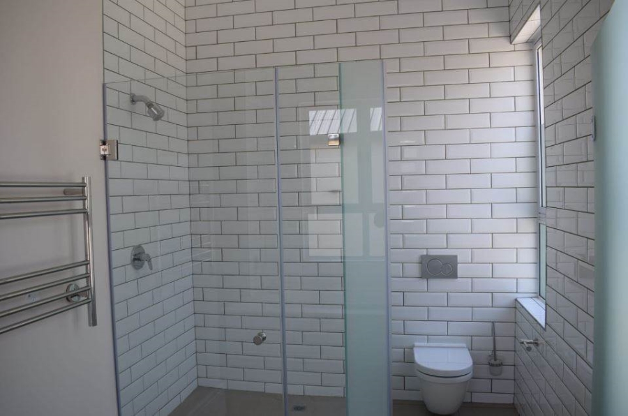 To Let 5 Bedroom Property for Rent in Waterfall Gauteng