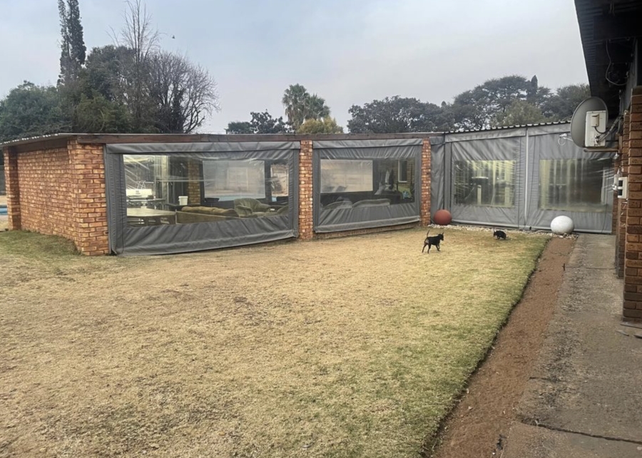 5 Bedroom Property for Sale in Selcourt Gauteng