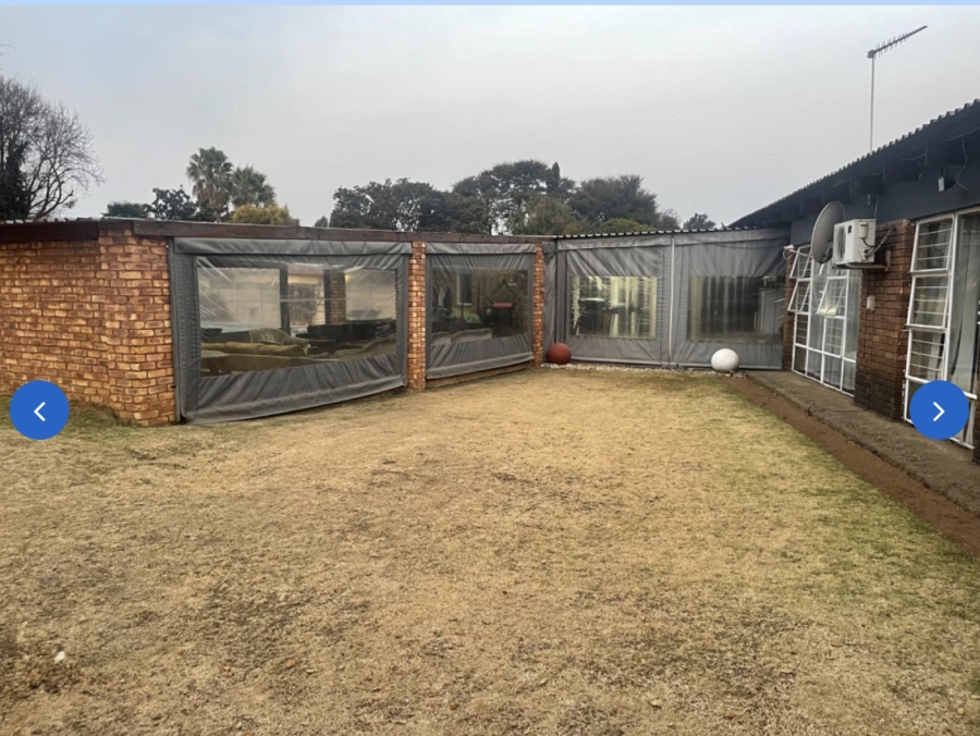 5 Bedroom Property for Sale in Selcourt Gauteng