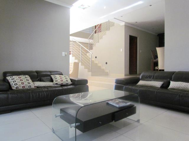 5 Bedroom Property for Sale in Savanna Hills Gauteng