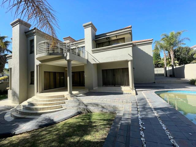 5 Bedroom Property for Sale in Savanna Hills Gauteng