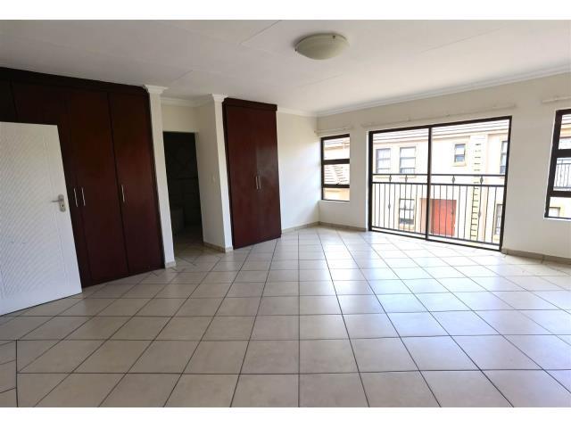 To Let 6 Bedroom Property for Rent in Valley View Estate Gauteng