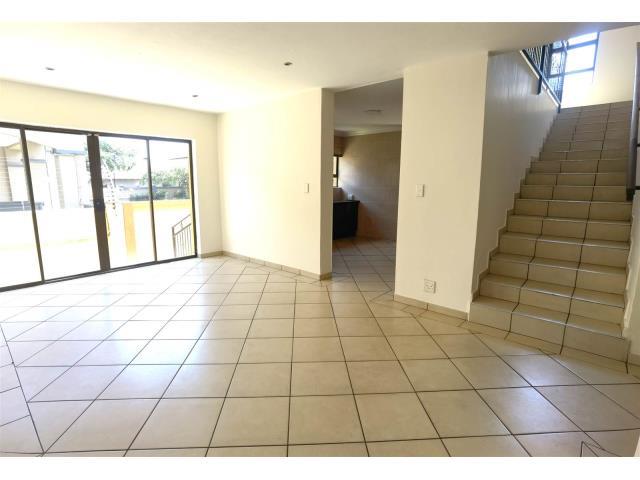 To Let 6 Bedroom Property for Rent in Valley View Estate Gauteng