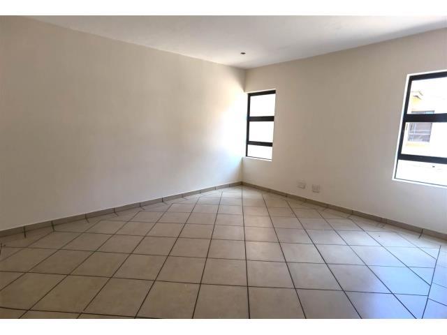 To Let 6 Bedroom Property for Rent in Valley View Estate Gauteng