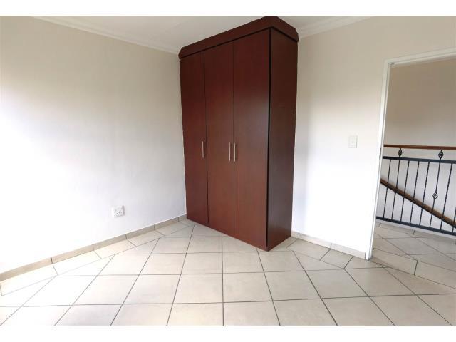 To Let 6 Bedroom Property for Rent in Valley View Estate Gauteng