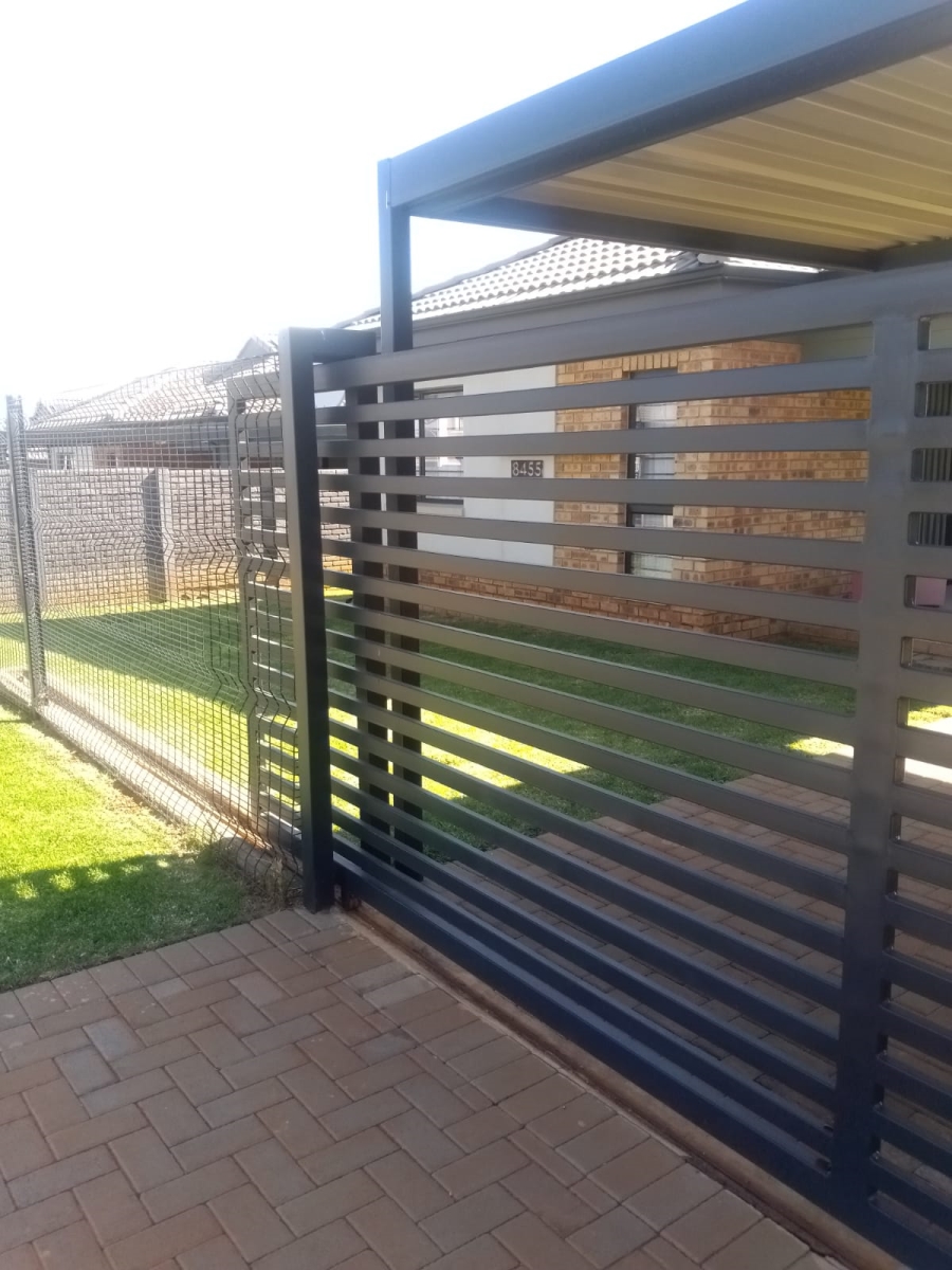 To Let 3 Bedroom Property for Rent in Lotus Gardens Gauteng