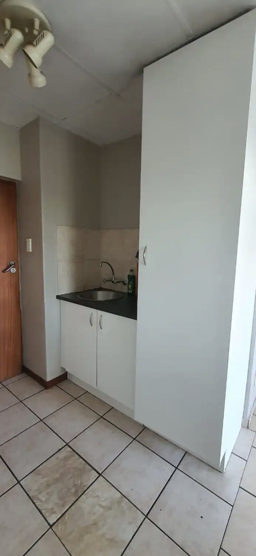 To Let 2 Bedroom Property for Rent in Braamfontein Werf Gauteng