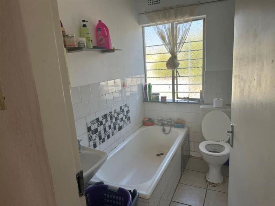 2 Bedroom Property for Sale in Mimosa Park Gauteng