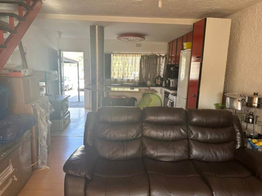 2 Bedroom Property for Sale in Mimosa Park Gauteng