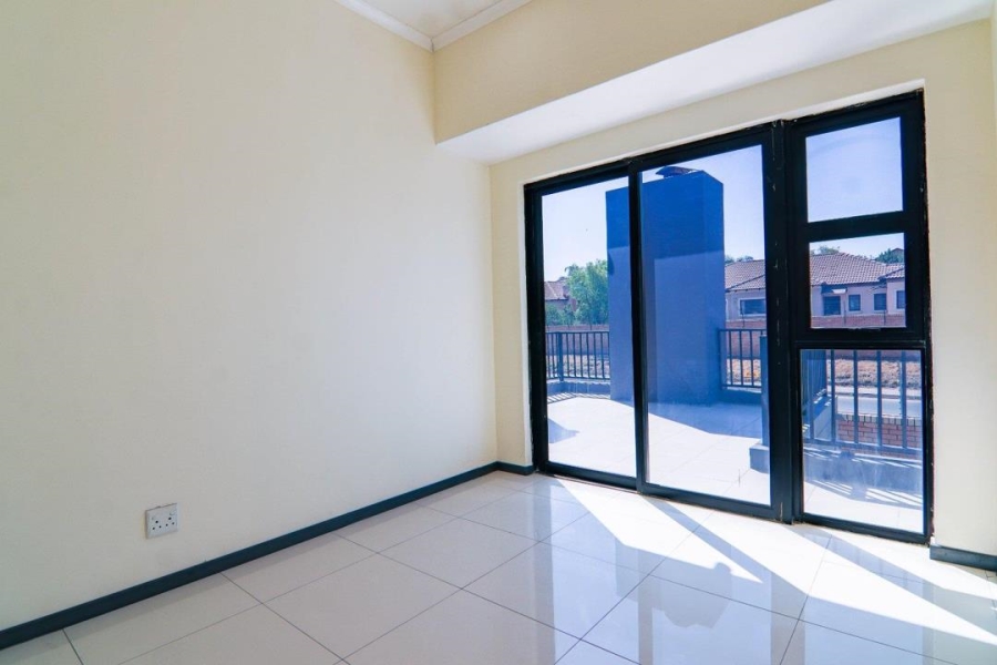 6 Bedroom Property for Sale in Amberfield Valley Gauteng