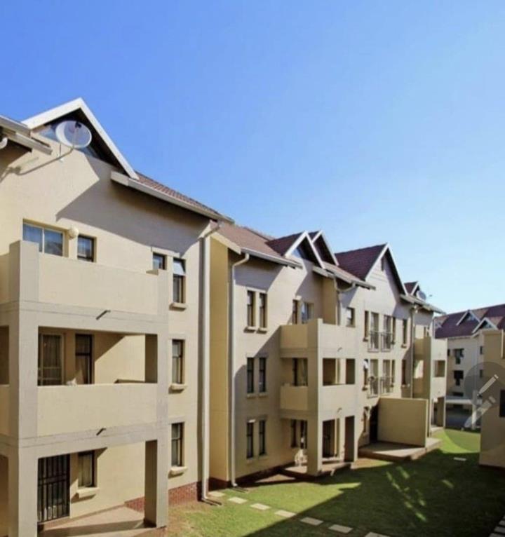 2 Bedroom Property for Sale in Kosmosdal Gauteng