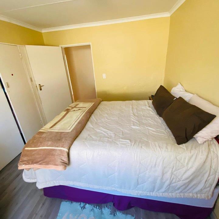 5 Bedroom Property for Sale in The Reeds Gauteng