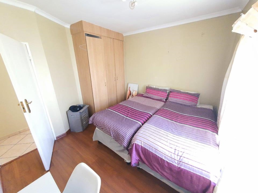 3 Bedroom Property for Sale in Kosmosdal Gauteng