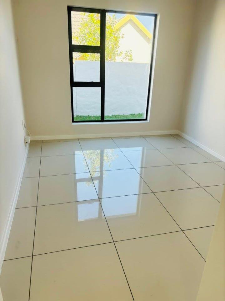 3 Bedroom Property for Sale in Kosmosdal Gauteng