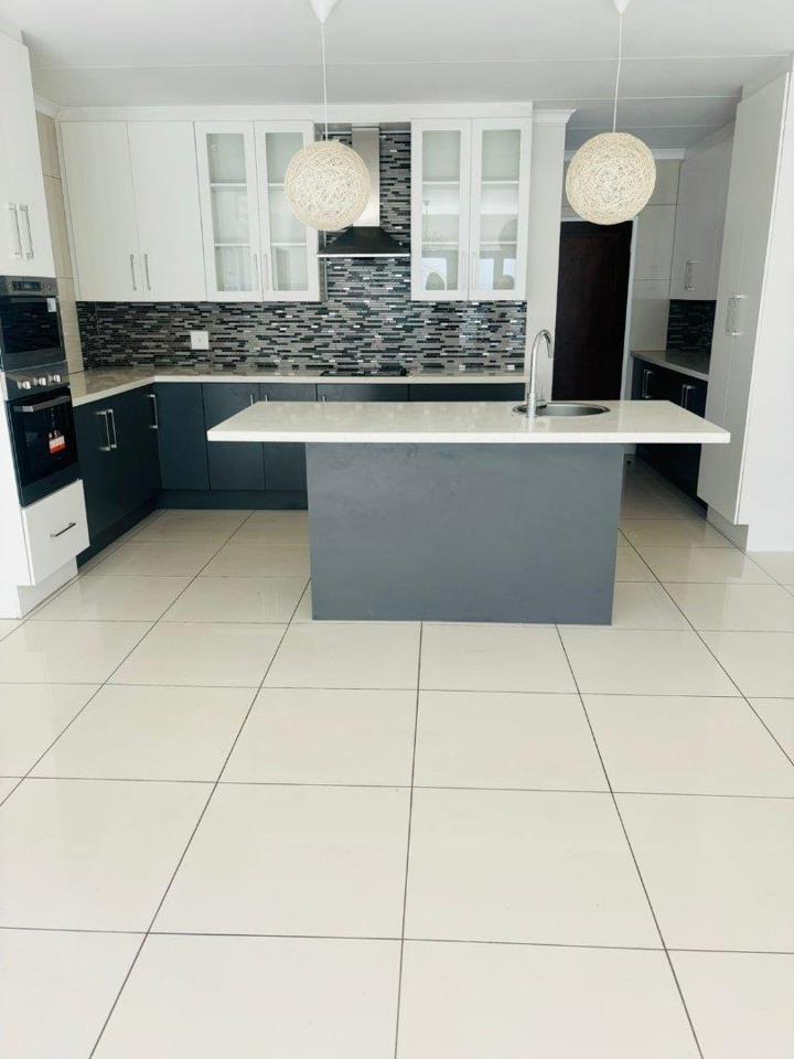 3 Bedroom Property for Sale in Kosmosdal Gauteng