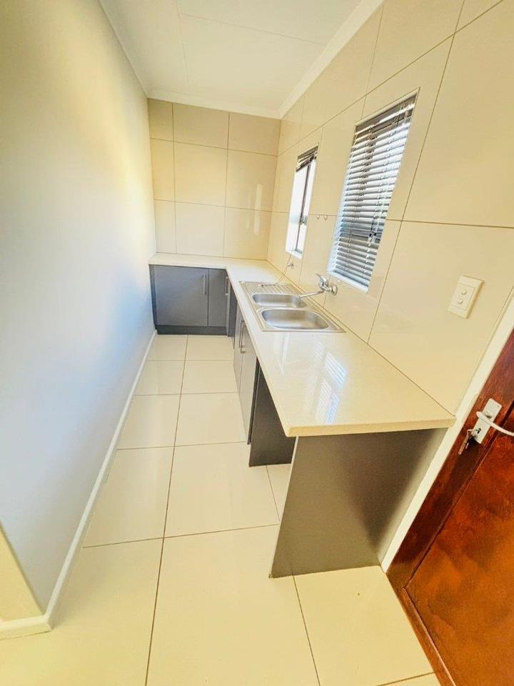 3 Bedroom Property for Sale in Kosmosdal Gauteng