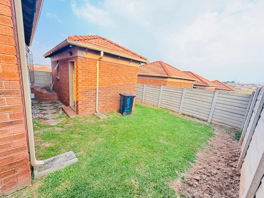 3 Bedroom Property for Sale in Thatch Hill Estate Gauteng