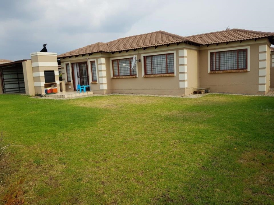 To Let 3 Bedroom Property for Rent in The Reeds Gauteng