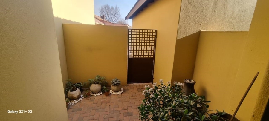 3 Bedroom Property for Sale in Rynfield Gauteng