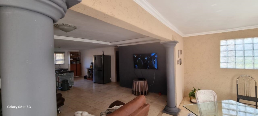 3 Bedroom Property for Sale in Etwatwa Gauteng