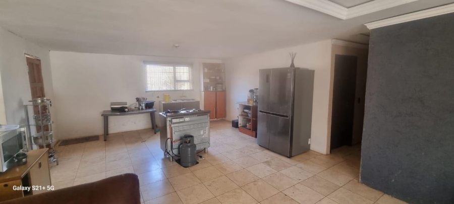 3 Bedroom Property for Sale in Etwatwa Gauteng