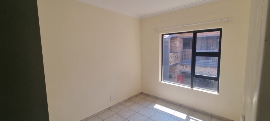 2 Bedroom Property for Sale in Crystal Park Gauteng