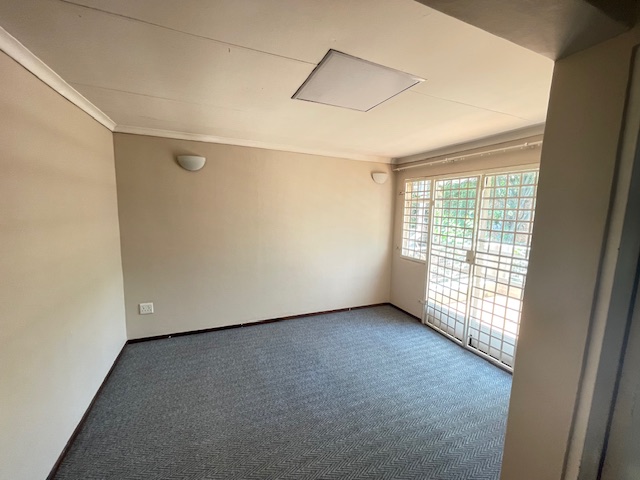 2 Bedroom Property for Sale in Brummeria Gauteng