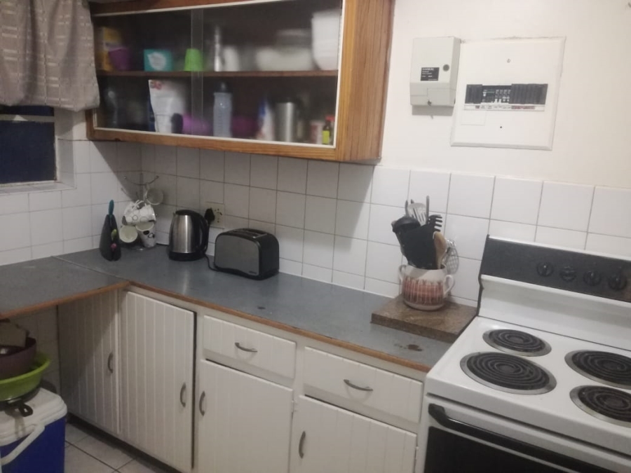 To Let 1 Bedroom Property for Rent in Windsor East Gauteng