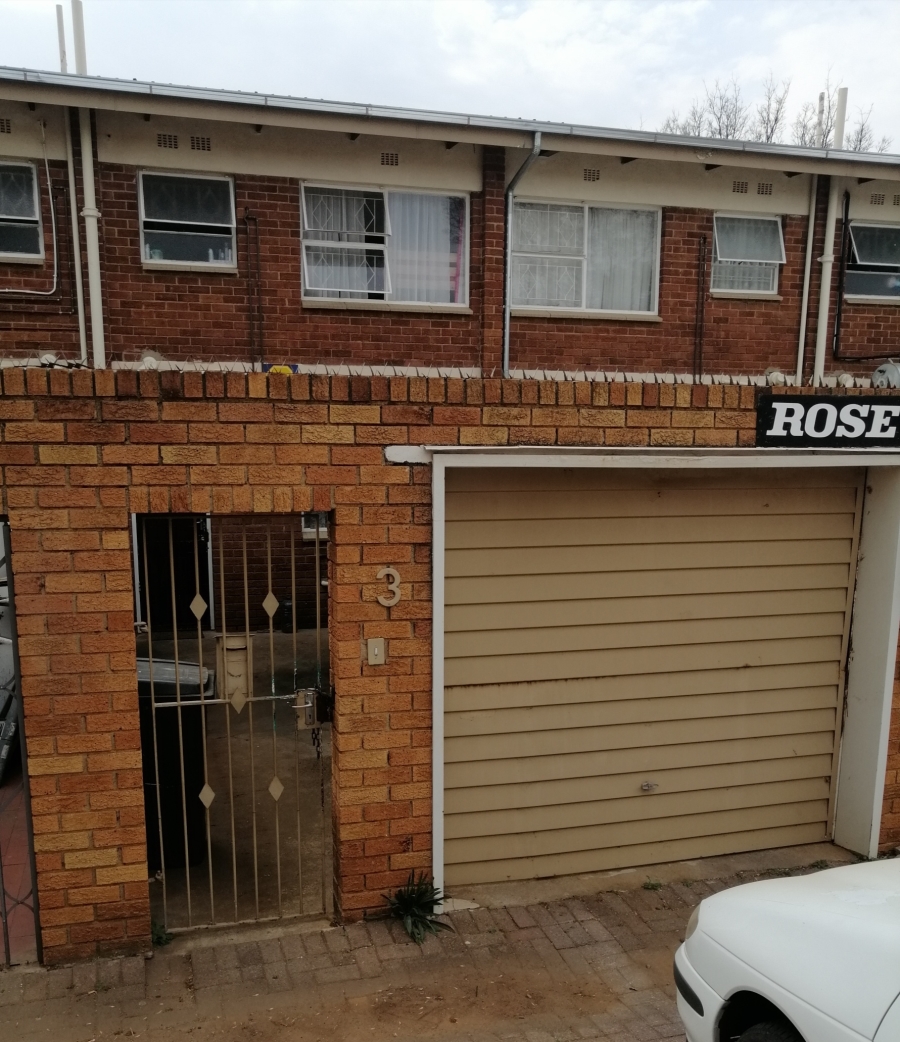 To Let 2 Bedroom Property for Rent in Windsor West Gauteng