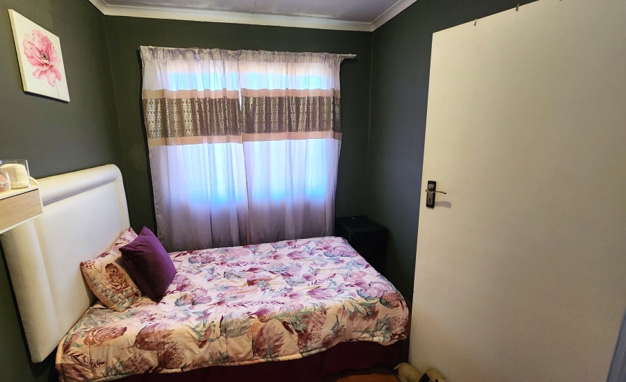 2 Bedroom Property for Sale in Die Hoewes Gauteng