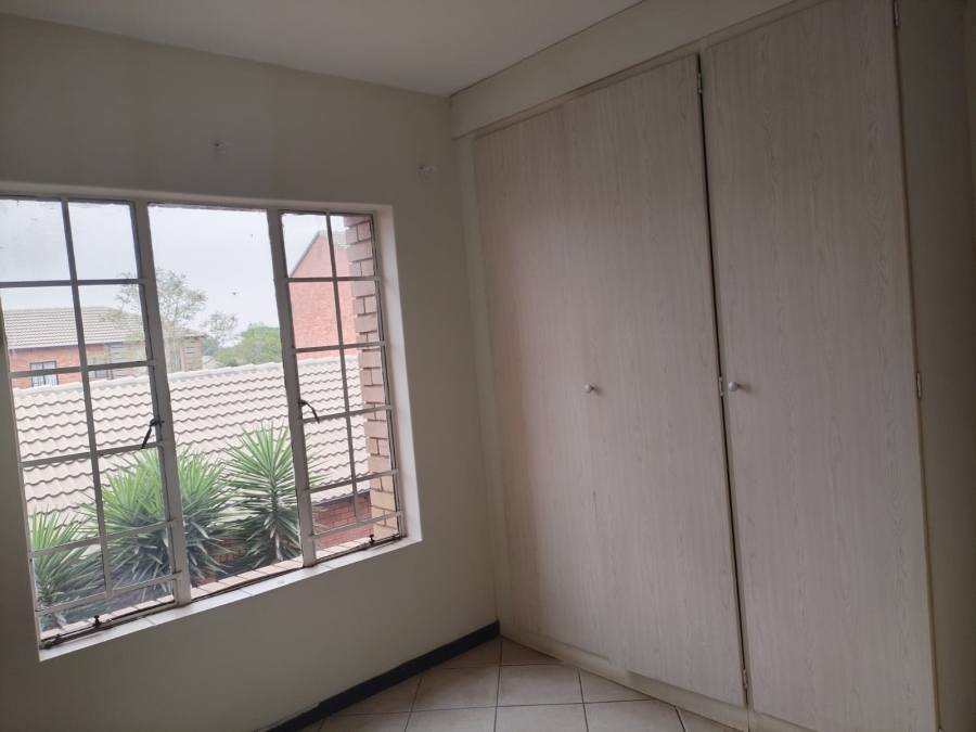 To Let 2 Bedroom Property for Rent in Eco Park Gauteng