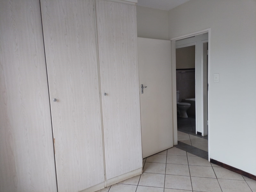 To Let 2 Bedroom Property for Rent in Eco Park Gauteng