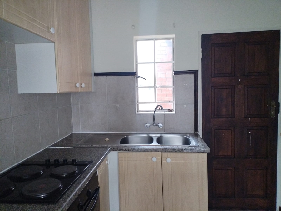 To Let 2 Bedroom Property for Rent in Eco Park Gauteng