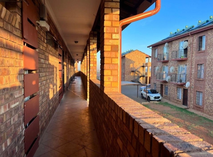 To Let 2 Bedroom Property for Rent in Lotus Gardens Gauteng