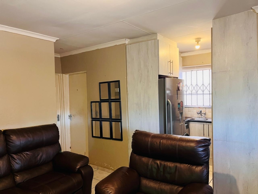 2 Bedroom Property for Sale in Fleurhof Gauteng