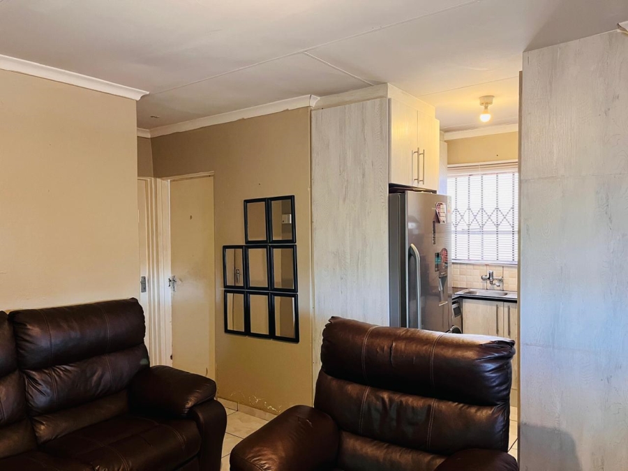 2 Bedroom Property for Sale in Fleurhof Gauteng